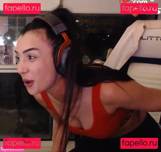 Kübra Miranda Çamlıbel Onlyfans Photo Gallery 