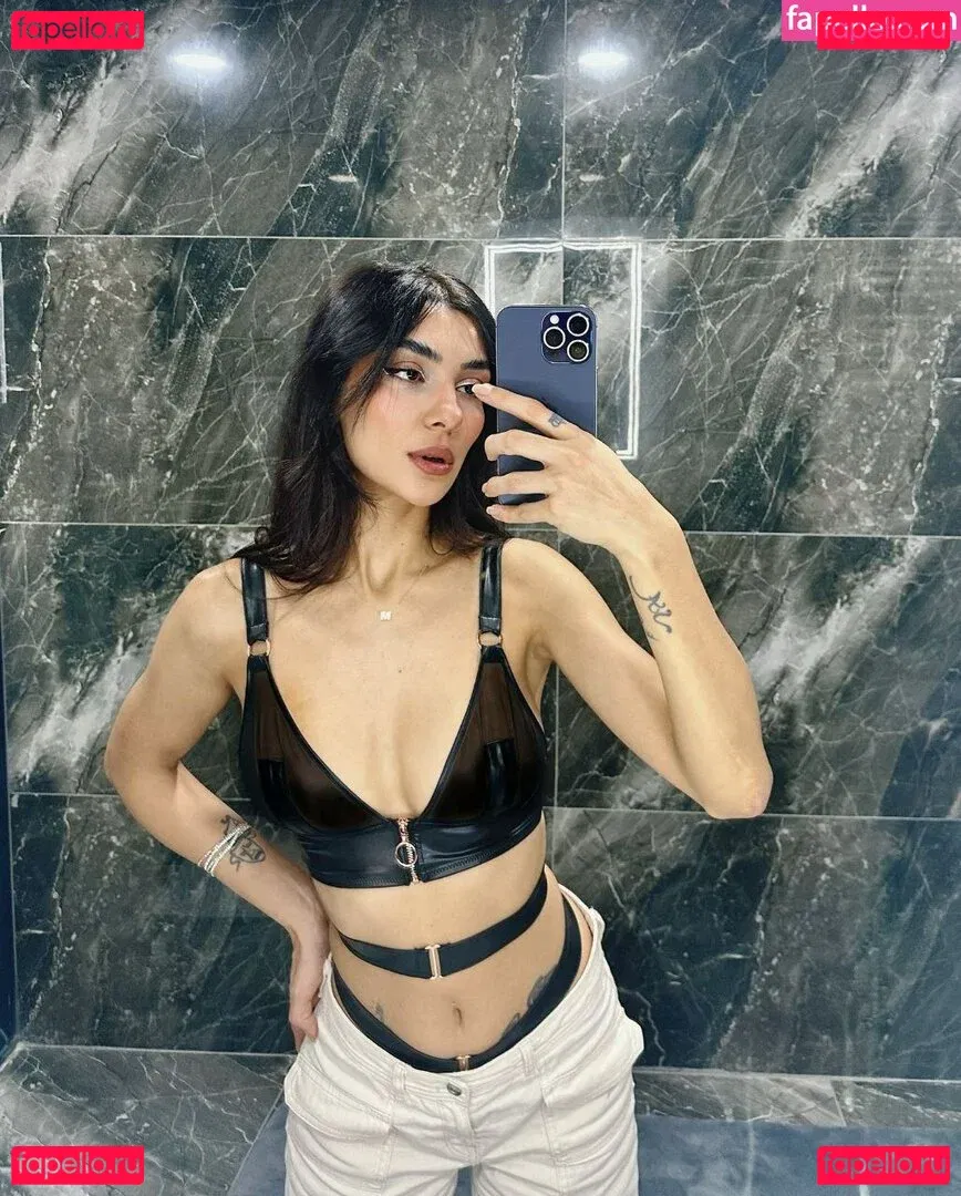 Kübra Miranda Çamlıbel Onlyfans Photo Gallery 