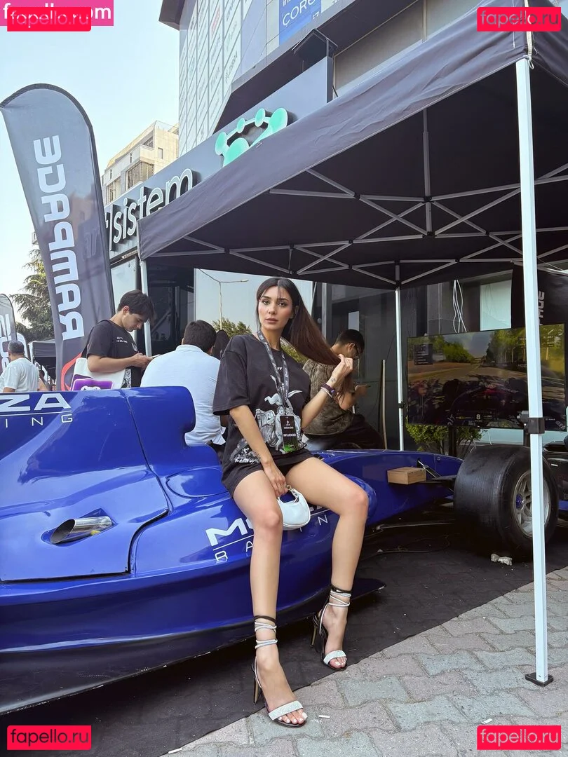 Kübra Miranda Çamlıbel Onlyfans Photo Gallery 