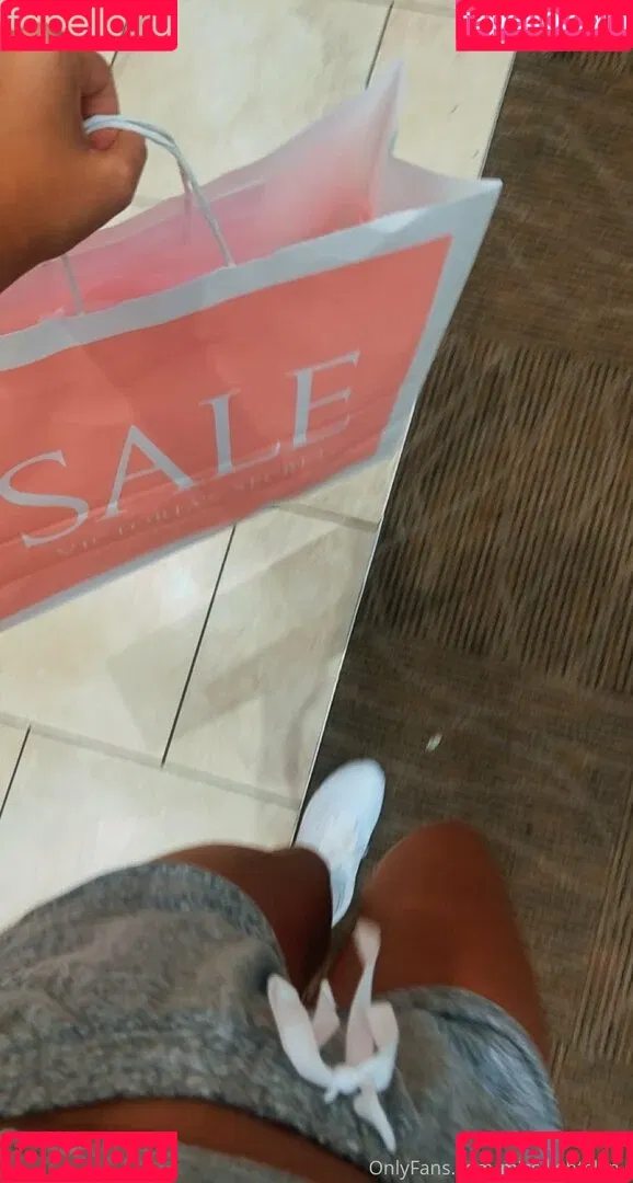 miss.lightskin.j Onlyfans Photo Gallery 