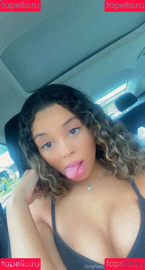 miss.lightskin.j Onlyfans Photo Gallery 