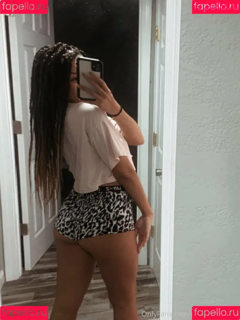 miss.lightskin.j Onlyfans Photo Gallery 
