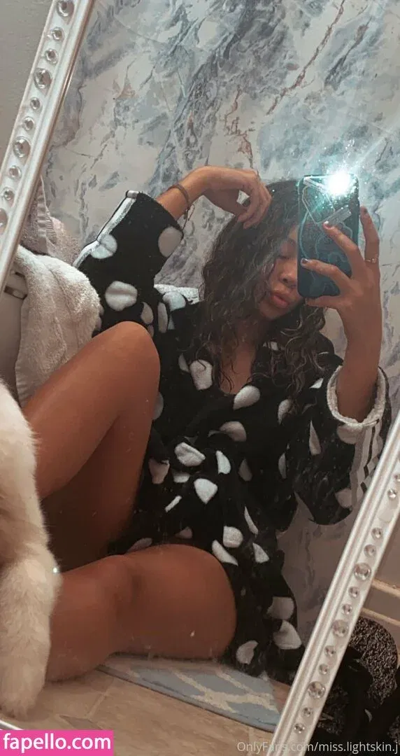 miss.lightskin.j Onlyfans Photo Gallery 
