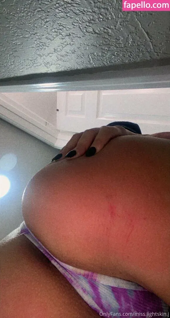 miss.lightskin.j Onlyfans Photo Gallery 