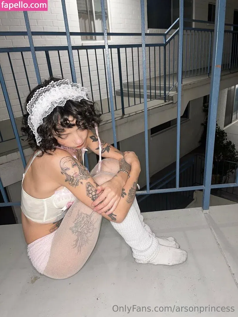 carmenhollow Onlyfans Photo Gallery 