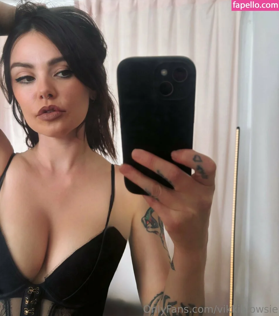 Vikki Blows Onlyfans Photo Gallery 