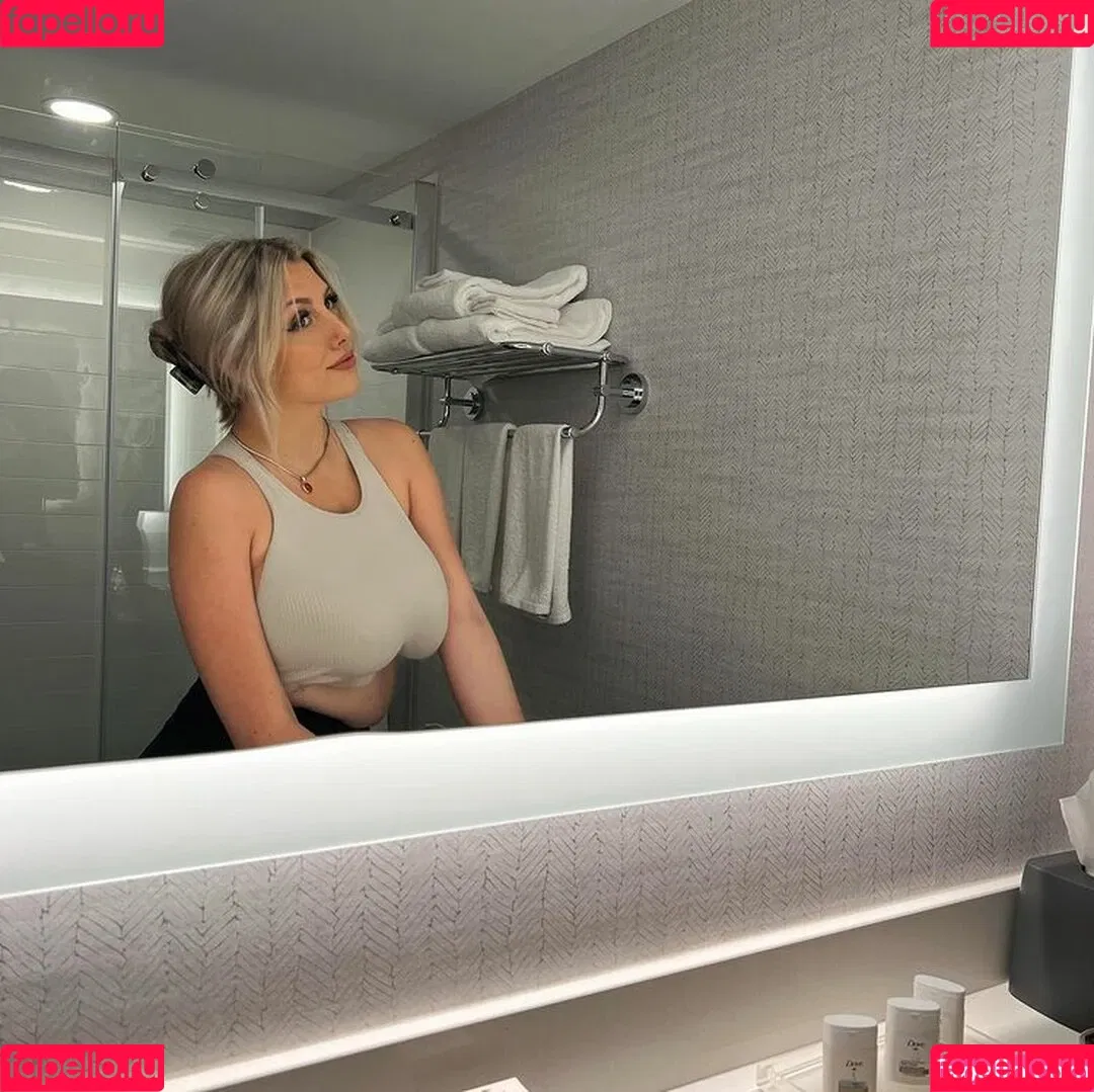 Anabel Kloe Lamarche Onlyfans Photo Gallery 