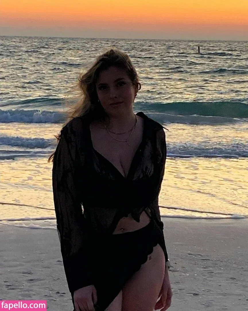 Anabel Kloe Lamarche Onlyfans Photo Gallery 