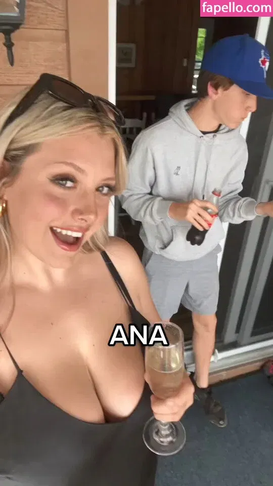 Anabel Kloe Lamarche Onlyfans Photo Gallery 