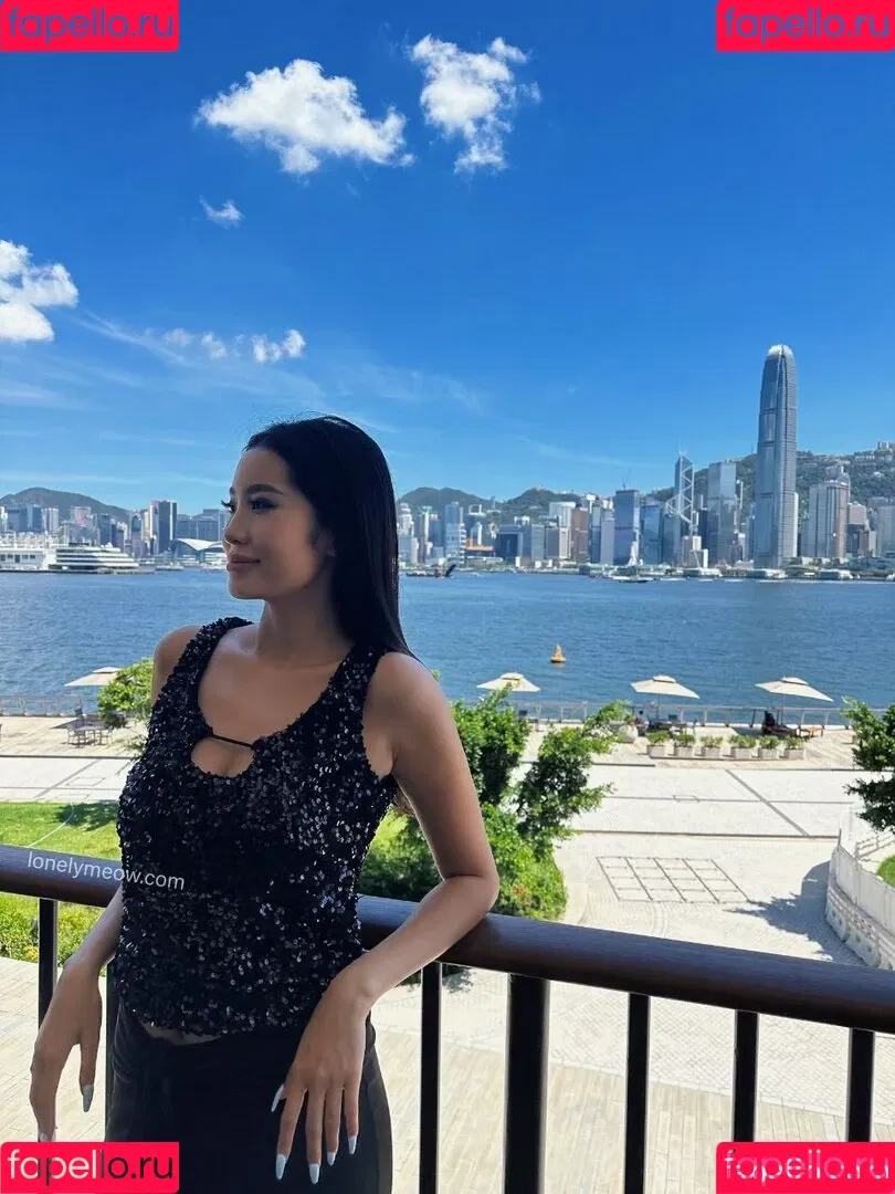 LonelyMeow Onlyfans Photo Gallery 