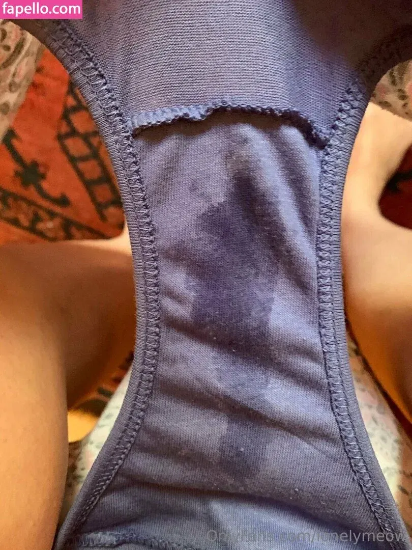 LonelyMeow Onlyfans Photo Gallery 