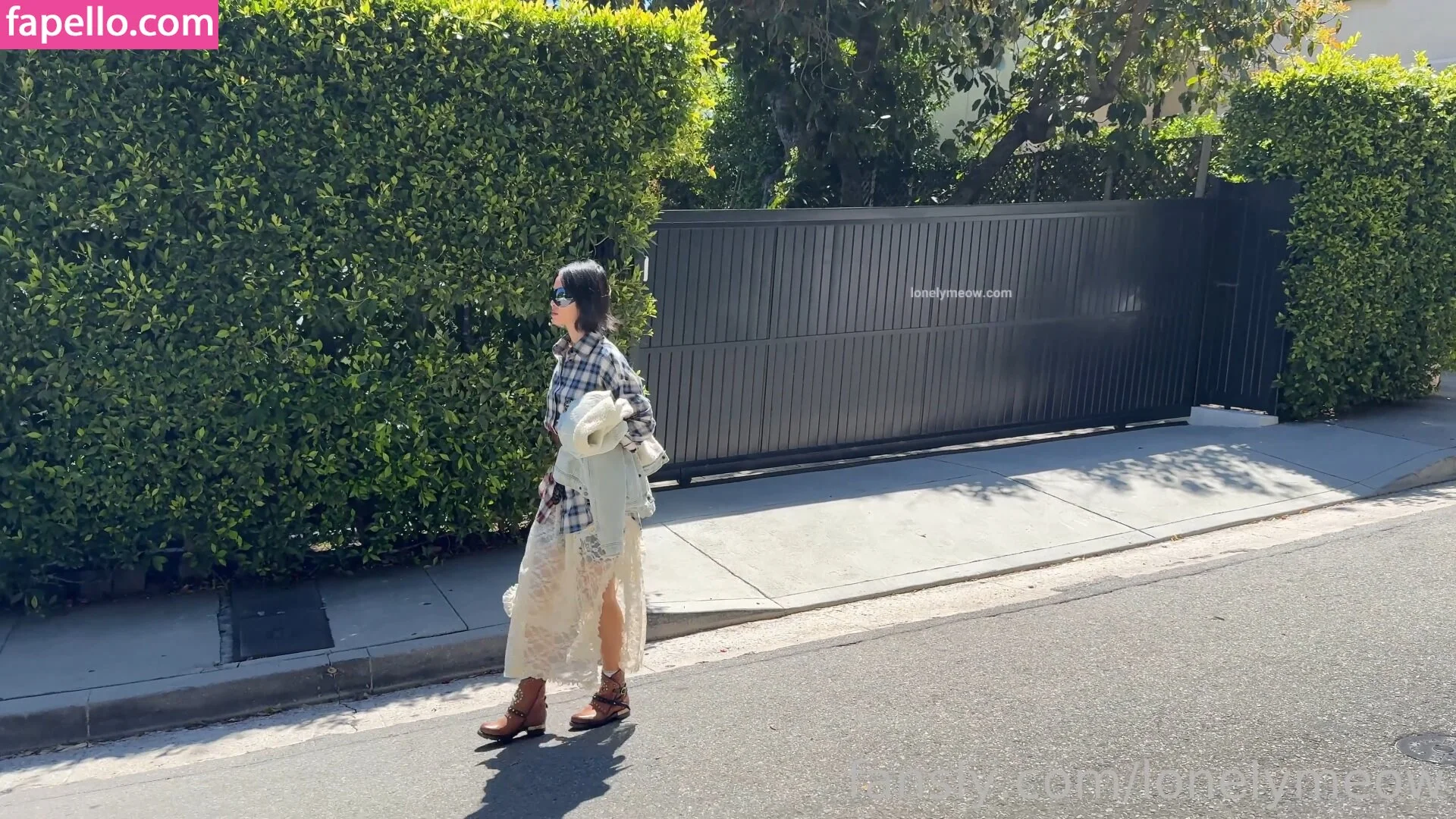 LonelyMeow Onlyfans Photo Gallery 