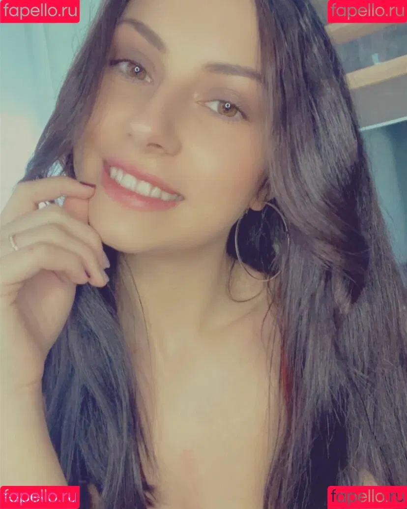 Leamiles13 Onlyfans Photo Gallery 