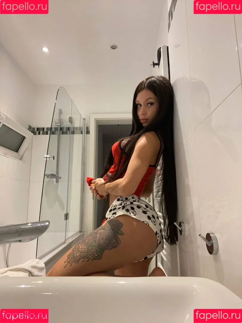 Alejarabbittx Onlyfans Photo Gallery 