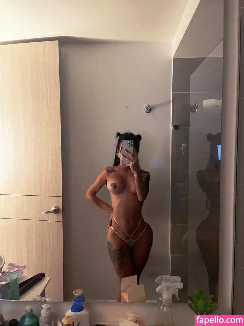 Alejarabbittx Onlyfans Photo Gallery 