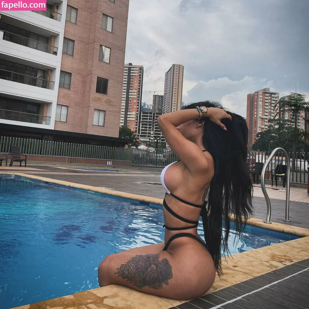 Alejarabbittx Onlyfans Photo Gallery 