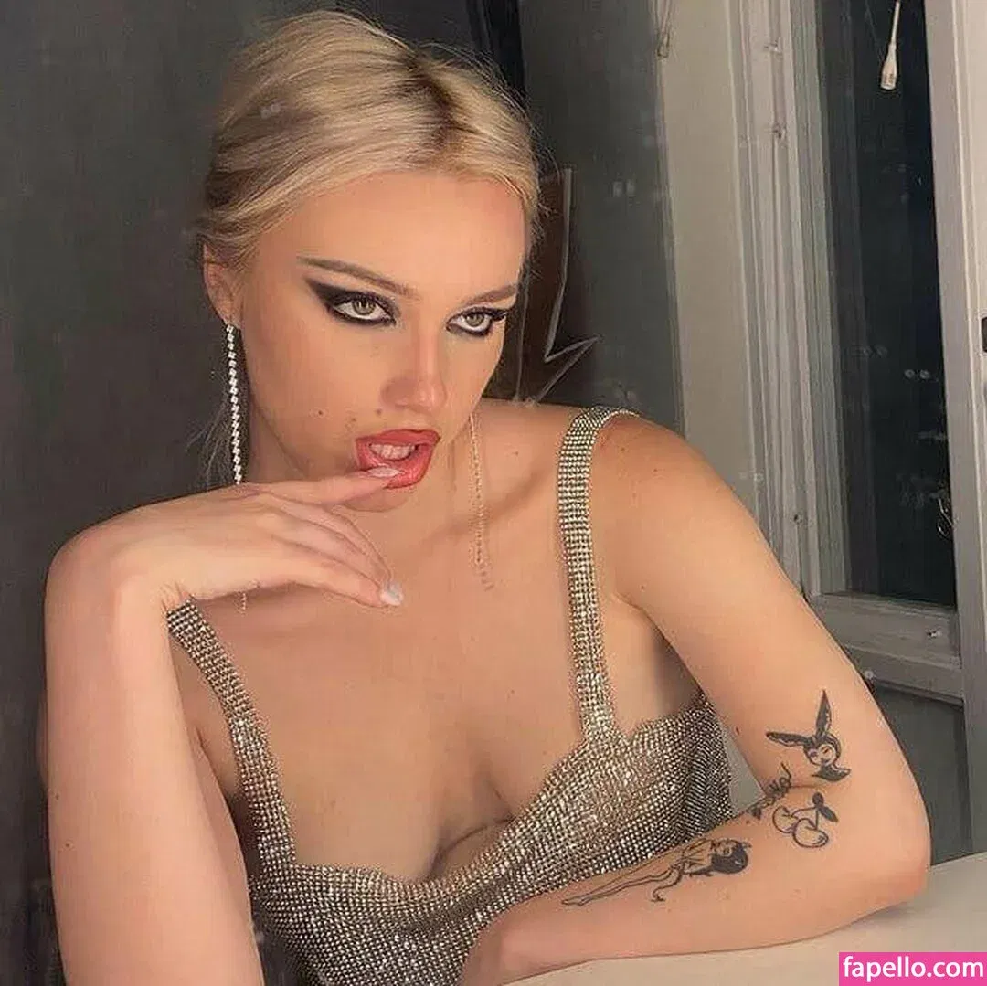 carotheangel Onlyfans Photo Gallery 