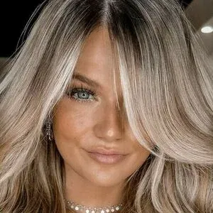 Dela Reilley Onlyfans Photo Gallery 