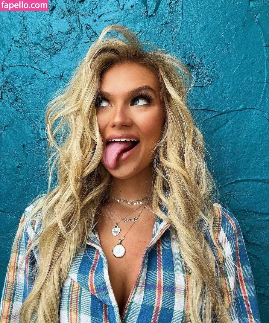 Dela Reilley Onlyfans Photo Gallery 