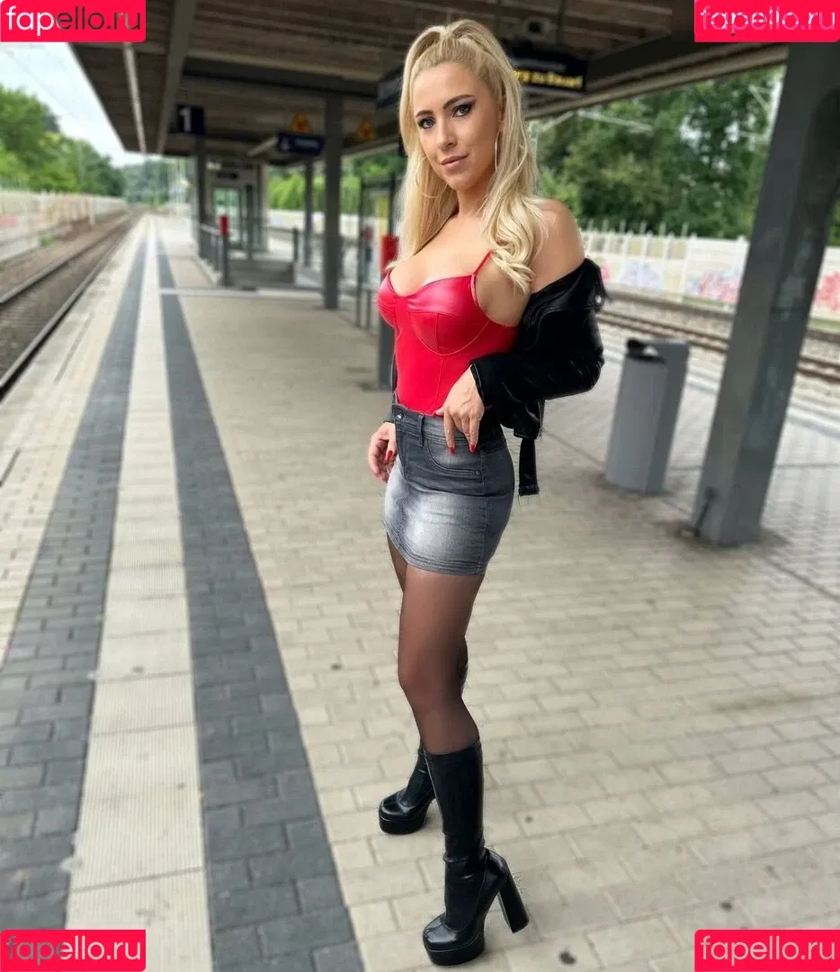 Daynia Onlyfans Photo Gallery 