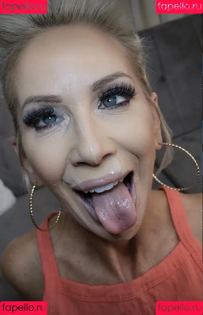 Anya Onlyfans Photo Gallery 