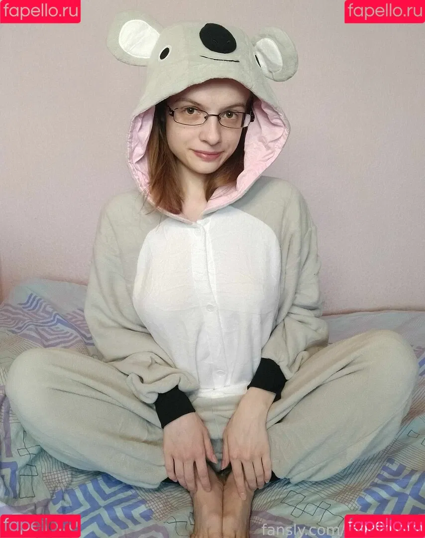 Lily_Slutty Onlyfans Photo Gallery 