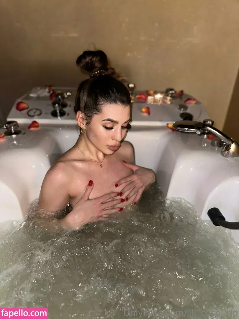 lili_coco_vip Onlyfans Photo Gallery 