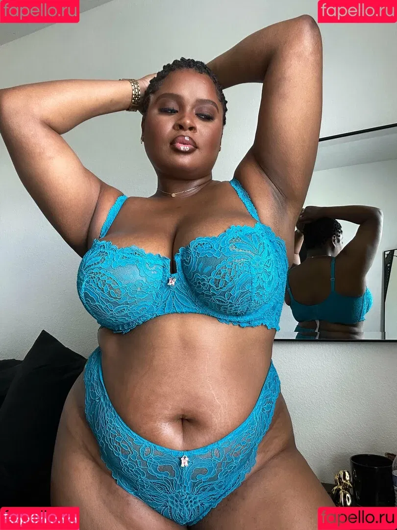 lingerieloungefree Onlyfans Photo Gallery 