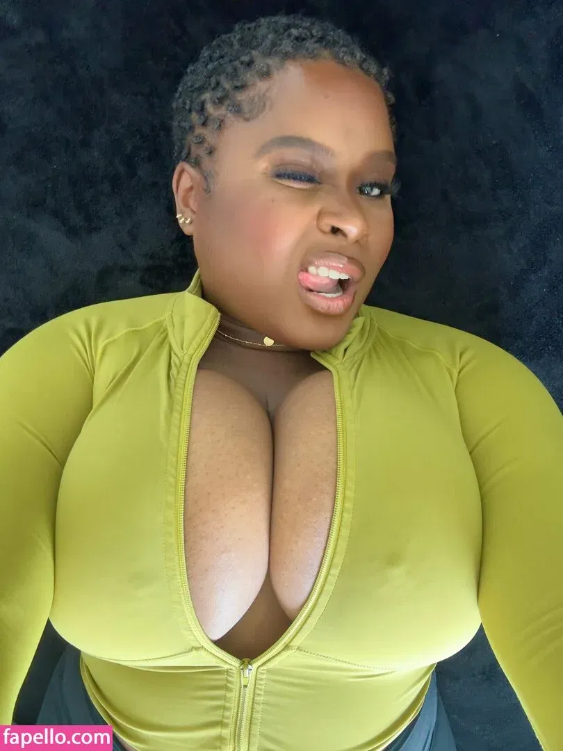 lingerieloungefree Onlyfans Photo Gallery 