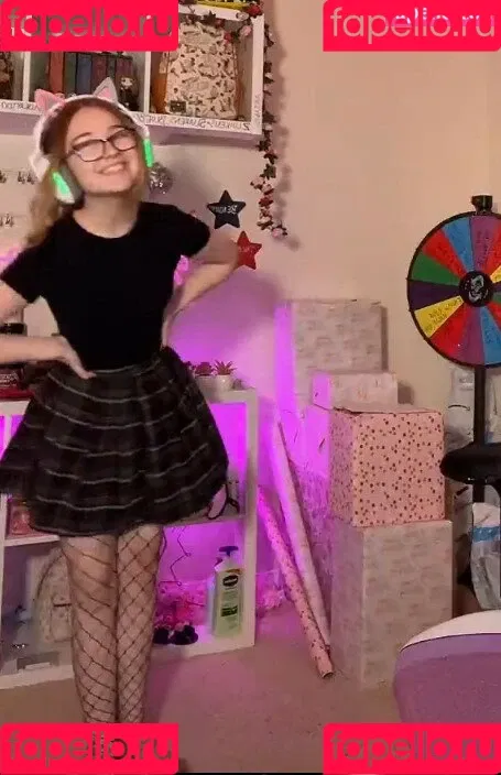 Lyssaurora Onlyfans Photo Gallery 