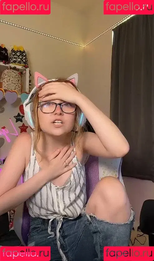 Lyssaurora Onlyfans Photo Gallery 