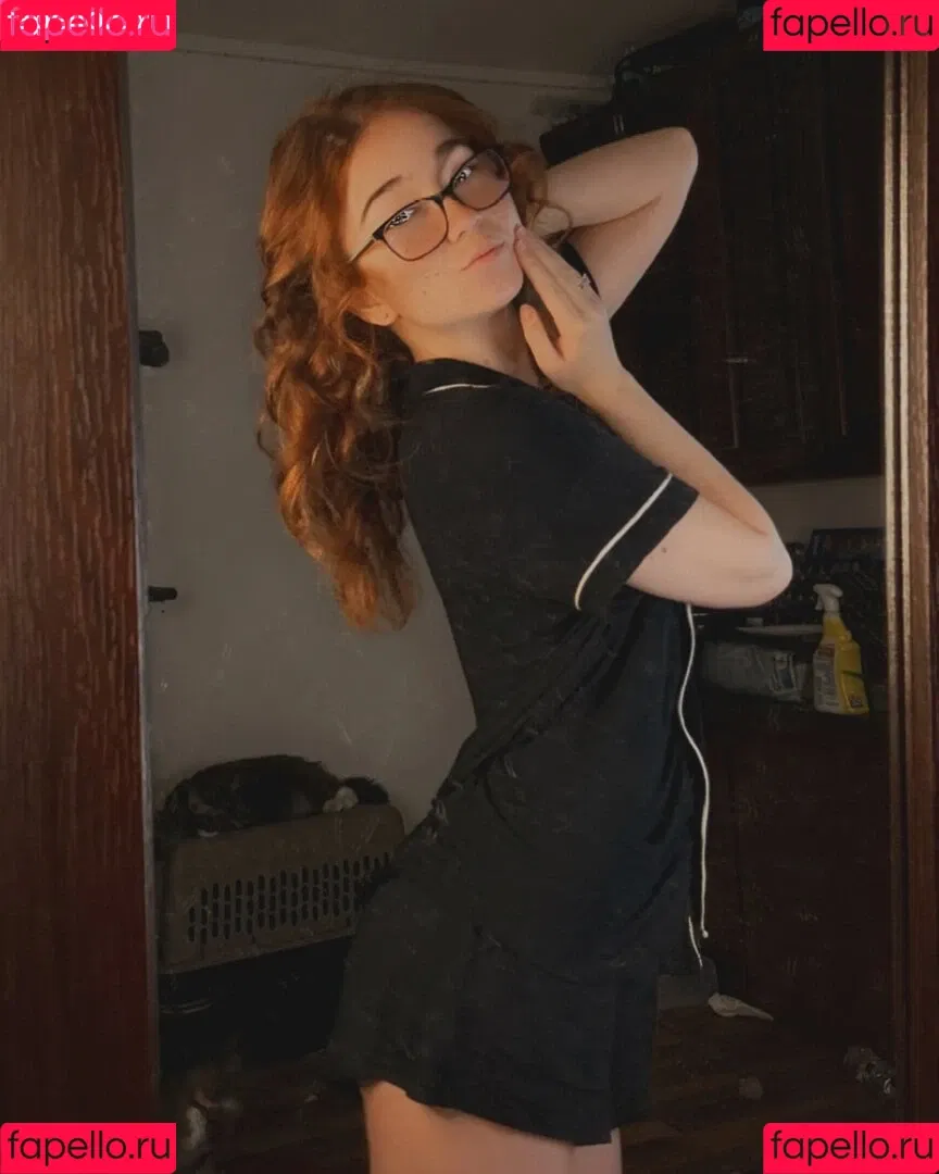 Lyssaurora Onlyfans Photo Gallery 