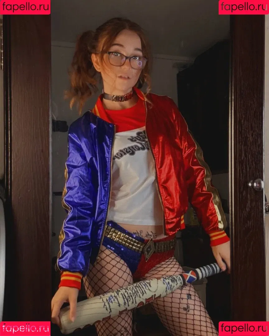 Lyssaurora Onlyfans Photo Gallery 