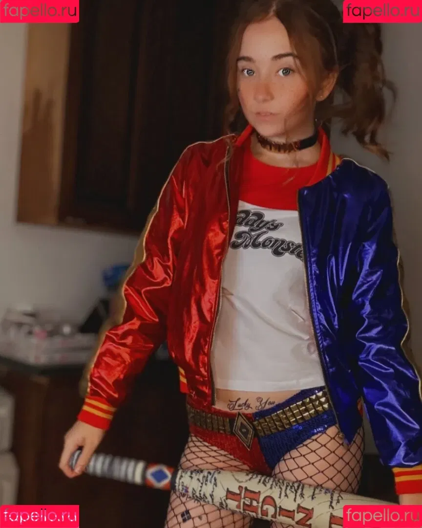 Lyssaurora Onlyfans Photo Gallery 