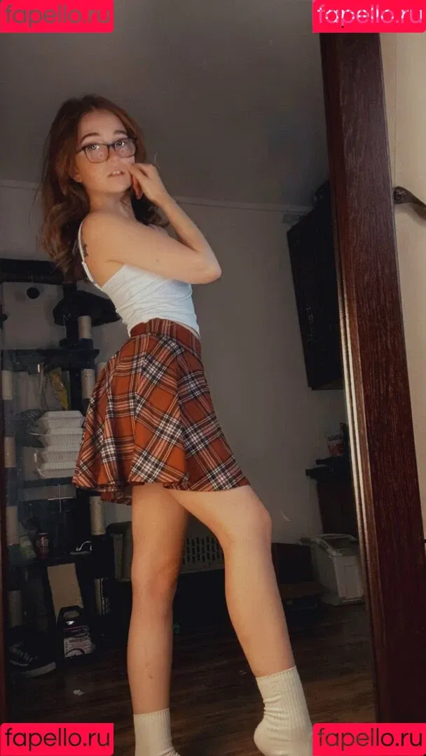 Lyssaurora Onlyfans Photo Gallery 