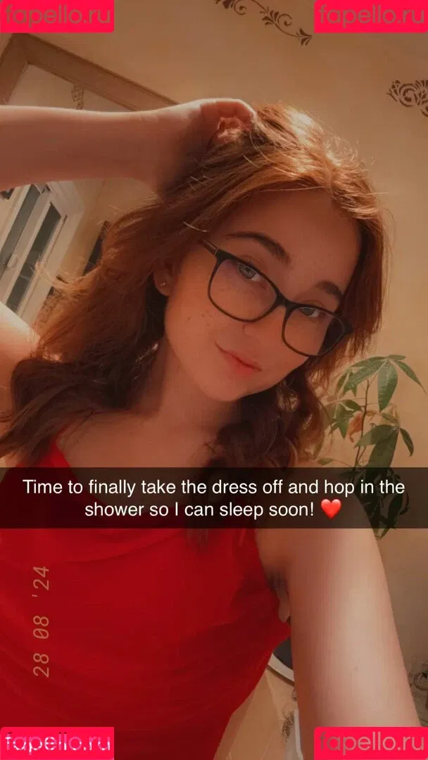 Lyssaurora Onlyfans Photo Gallery 