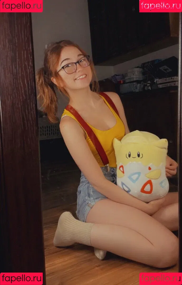 Lyssaurora Onlyfans Photo Gallery 