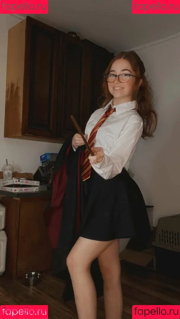 Lyssaurora Onlyfans Photo Gallery 