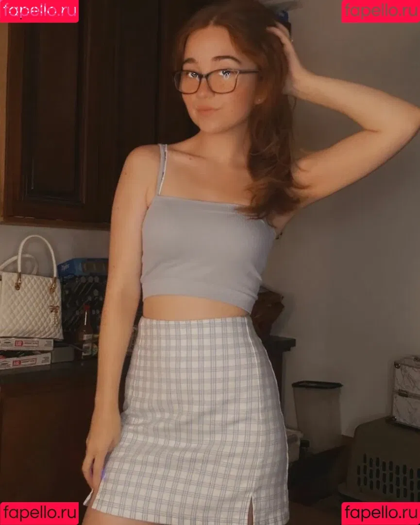 Lyssaurora Onlyfans Photo Gallery 