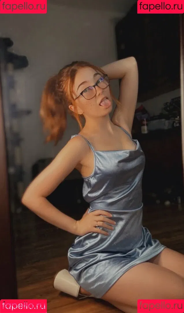 Lyssaurora Onlyfans Photo Gallery 