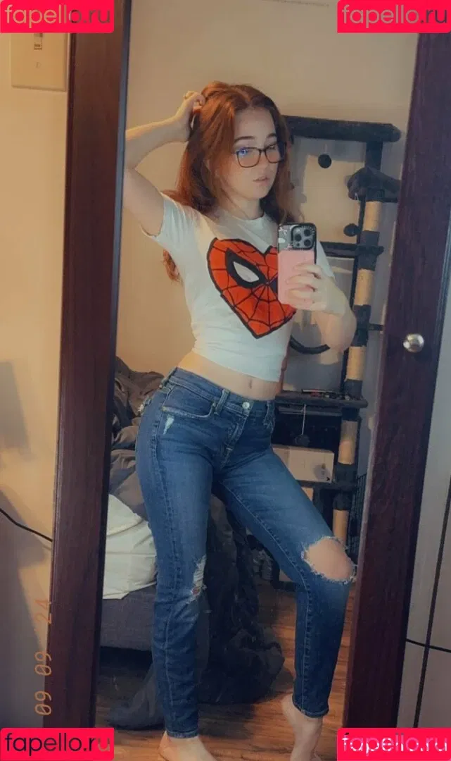 Lyssaurora Onlyfans Photo Gallery 