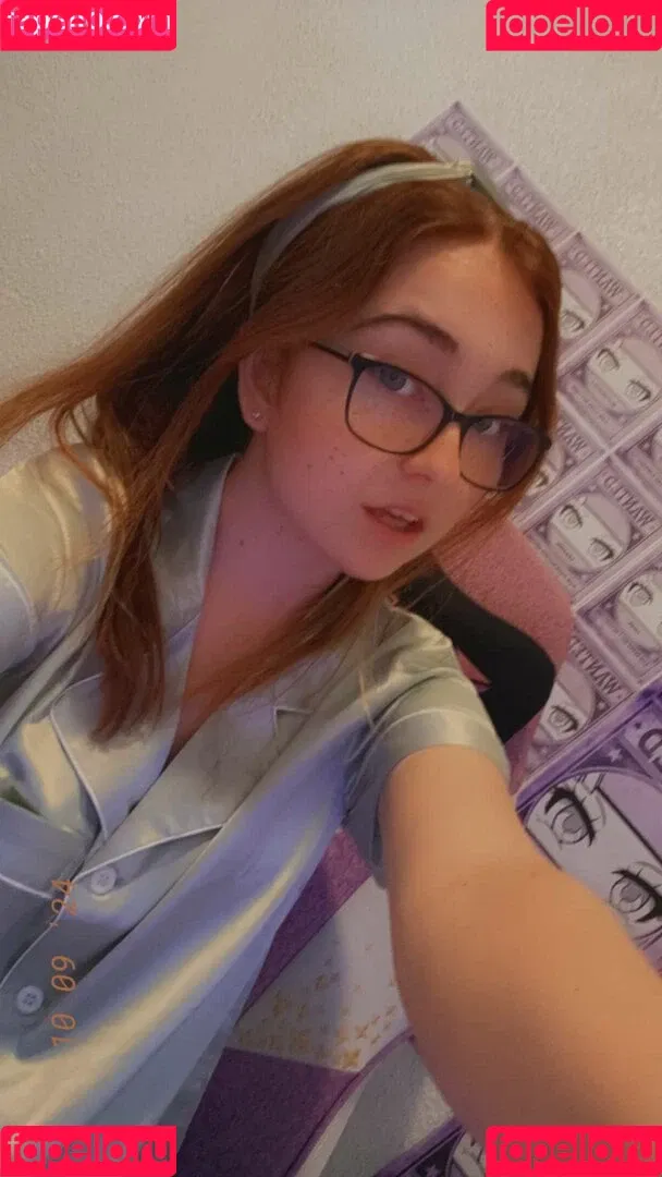 Lyssaurora Onlyfans Photo Gallery 