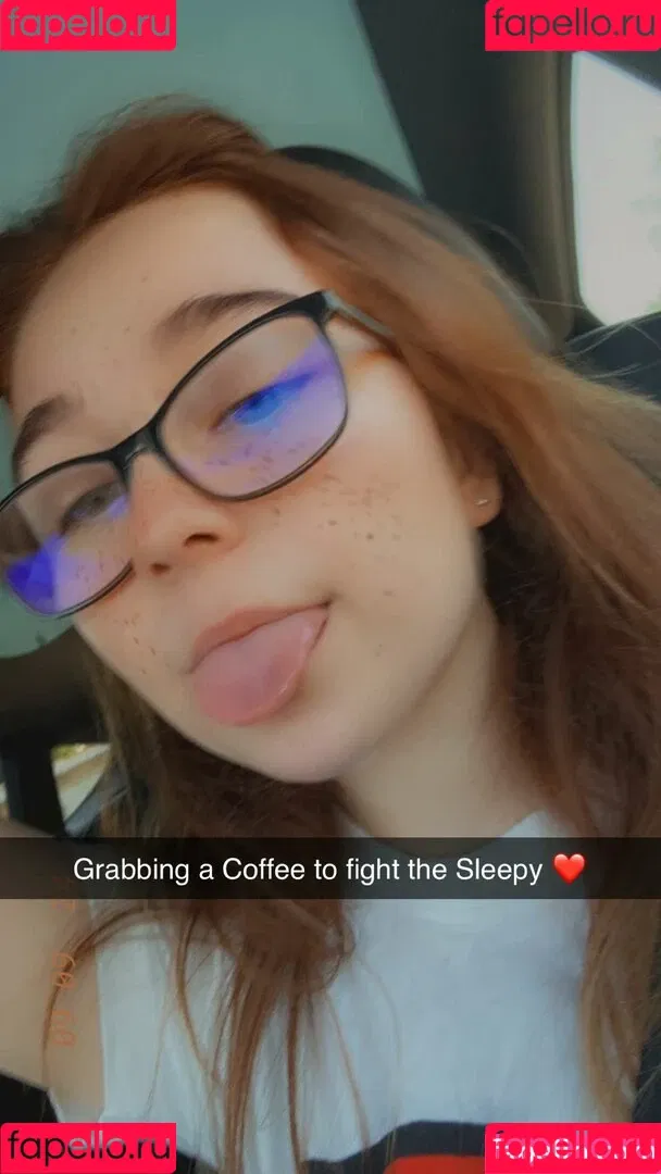 Lyssaurora Onlyfans Photo Gallery 