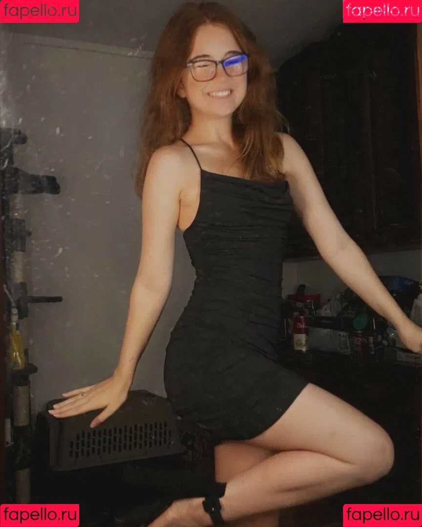Lyssaurora Onlyfans Photo Gallery 