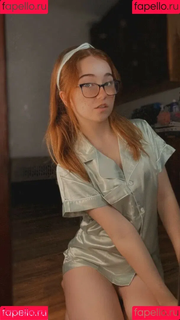 Lyssaurora Onlyfans Photo Gallery 