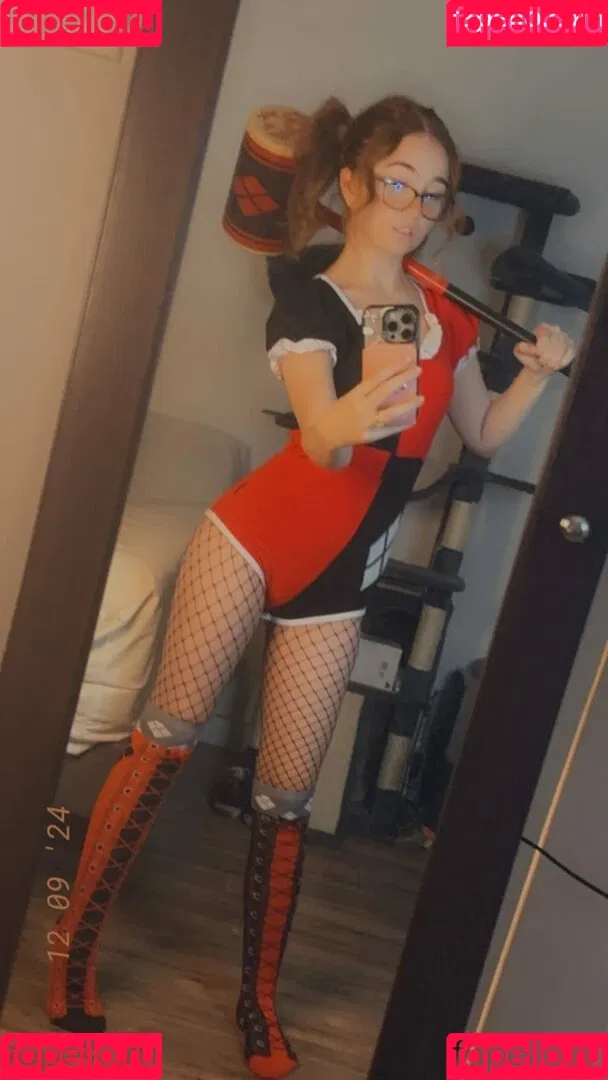 Lyssaurora Onlyfans Photo Gallery 