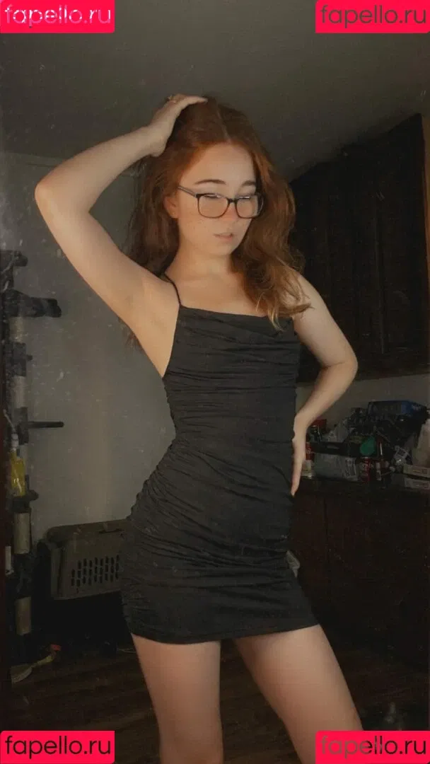 Lyssaurora Onlyfans Photo Gallery 