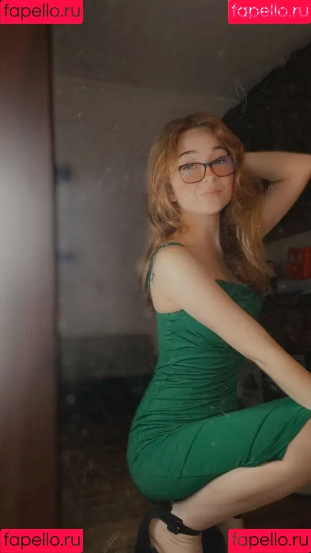 Lyssaurora Onlyfans Photo Gallery 