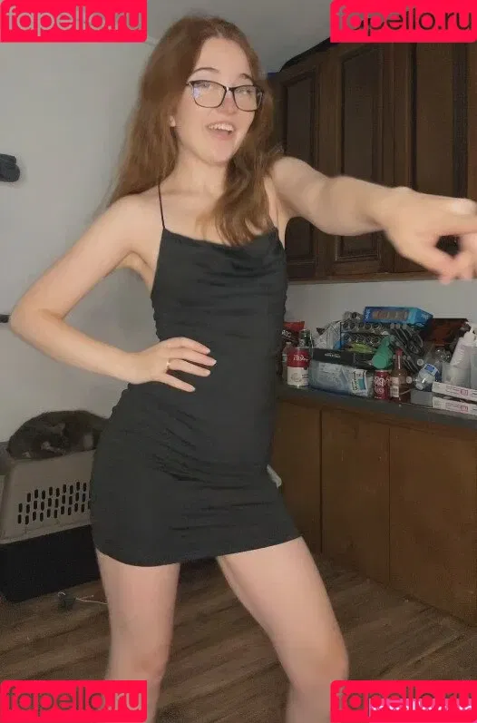Lyssaurora Onlyfans Photo Gallery 