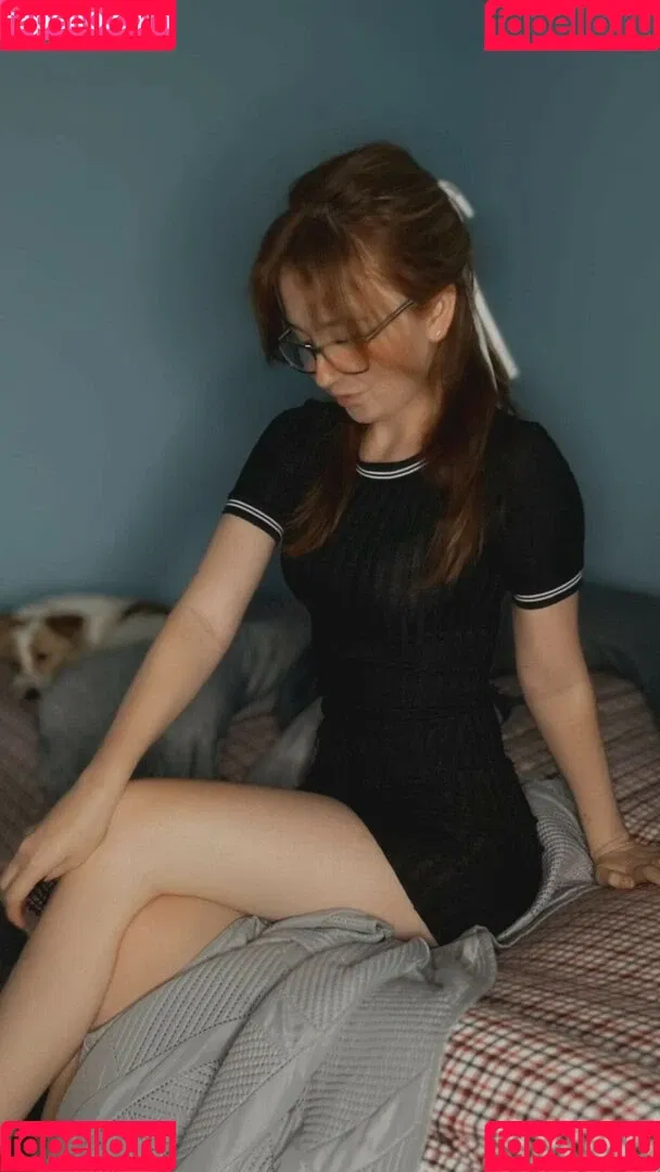 Lyssaurora Onlyfans Photo Gallery 